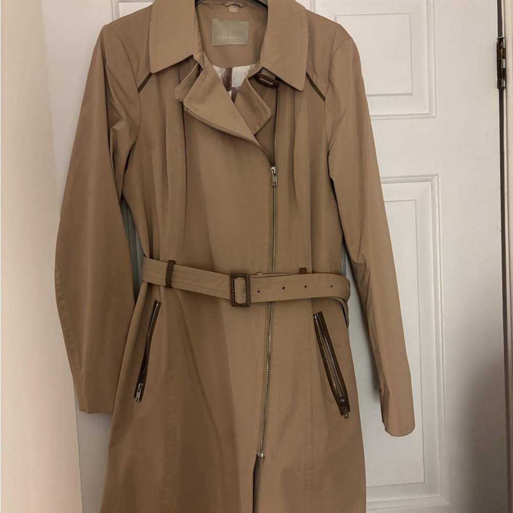 Classic Tan Double-Breasted Trench Coat with Belt